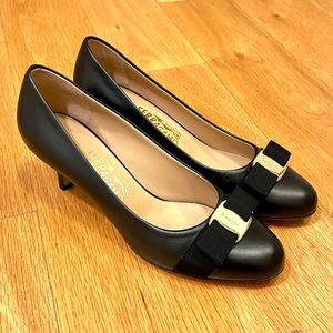 Salvatore Ferragamo bow leather pump 5cm